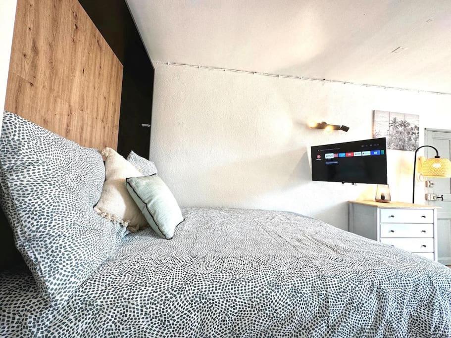 Charmant Studio A 200M Du Gardon 里茅林斯 外观 照片